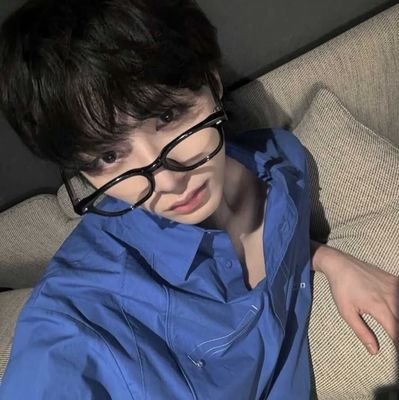 akii1872615's profile picture. #stantwt moots??