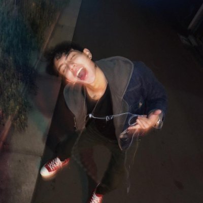 lelesuperb's profile picture. Relationship status: he has my coordinates (@jwiahao)