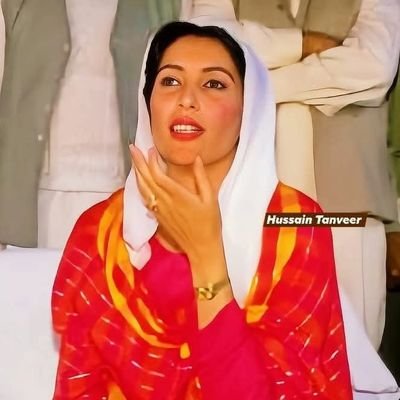 MoonSapphire90's profile picture. Sapphire| Strategist & storyteller |Political  Scientist| Daughter  | Have an inclination towards PPP ( but free in spirit) |Writer|🇵🇰|🇱🇾