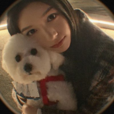 wishingwoof's profile picture. what’s wrong with a little bit of poison?