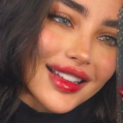 fati_0909's profile picture. بی تو نه بوی نم باران نجاتم داد؛ نه شمارش ستاره ها تسکینم. چرا صدایم کردی، چرا؟!.