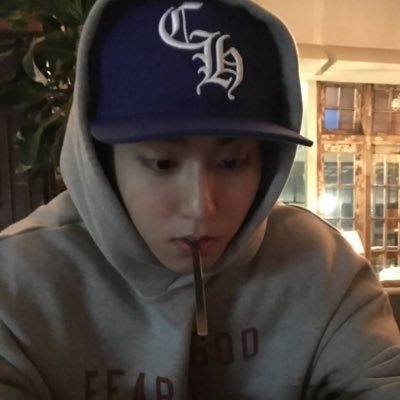 6ST0P's profile picture. coppin’ all that shit whenever i want it