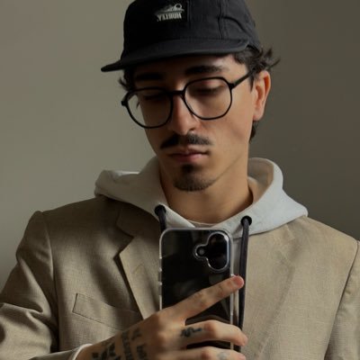 caiobonsfield's profile picture. 