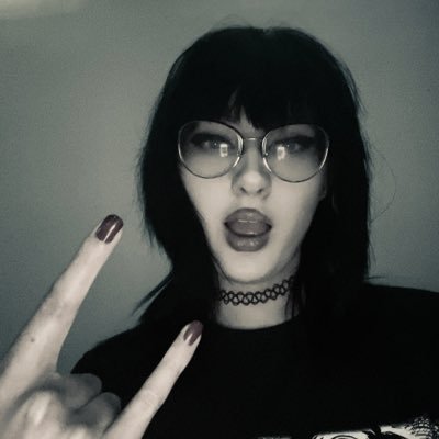 ahhhlanka's profile picture. yeahh