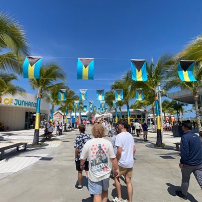 Mythycall's profile picture. 18• @joinBeavR https://t.co/n15tv8uXZ7