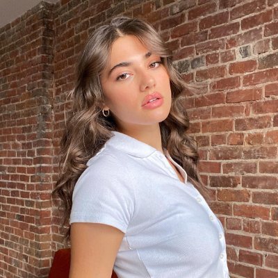 AlexMartinFD's profile picture. 🧵 The heart of craftsmanship

It's where:
⚡Designs are born
⚡Patterns are drafted
⚡Fabrics are chosen
⚡Garments are assembled, altered, perfected