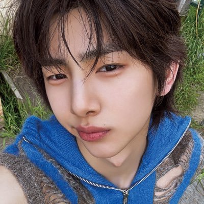 kalcoer's profile picture. — langit & maju.