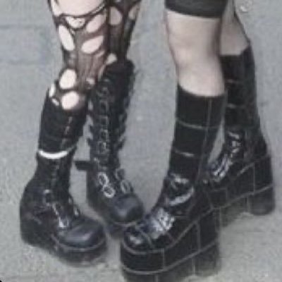 detweila's profile picture. @7H @frogpond @waste @lnurement