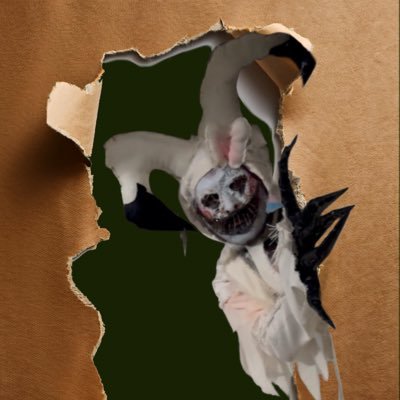 irishthicc's profile picture. Bioanth PhD | Scientific Affiliate @FieldMuseum | @raddeathstudies | Andean Bioarchaeologist #BLM 🏳️‍🌈 Haus Thicc | Chicago Drag Industry Plant