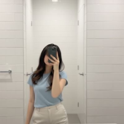 krishh0078's profile picture. Avg Btech Student building his brand |Building the 1% Club 💪 || Freelancer | Stockmarket pagluu 📈