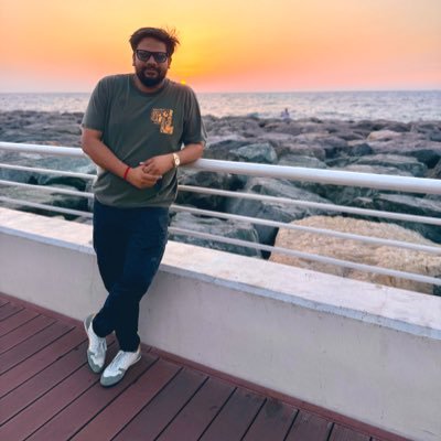 BelongtoNishant's profile picture. “All money is made between the lines”