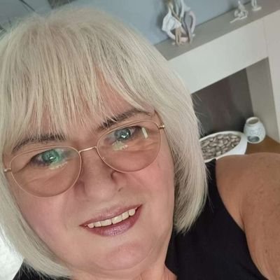 pauline_flint's profile picture. Born in Hull, I love my City and follow Hull FC rugby  and Hull City football xx