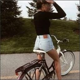 Urbana1071610's profile picture. 