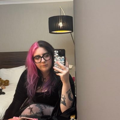 joshxrley's profile picture. music photographer 📸 | 🏒 glasgow clan 💟 #leafsforever