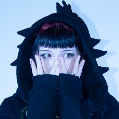 no1likecherry's profile picture. theme park neek