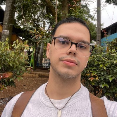 _luismiguelrios's profile picture. young and beautiful