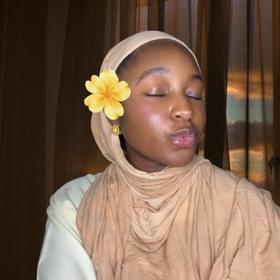 amnekamaria's profile picture. 🐈‍⬛ 🏎️ 📖 🏃‍♀️