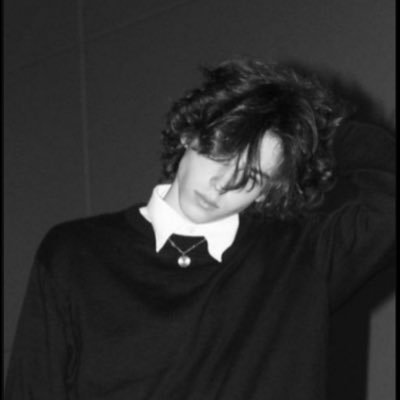 Rr_2o09's profile picture. 