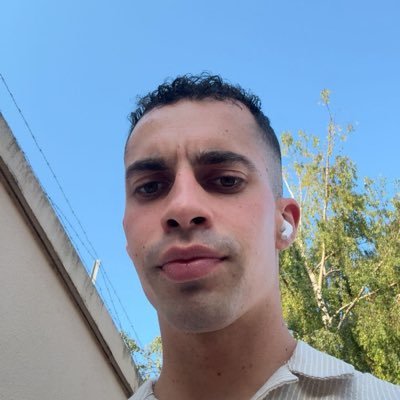 Jnsmathys's profile picture. 🧡🖤