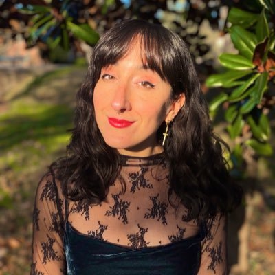 abbeyfwilliams's profile picture. 🇱🇧🇸🇾 Writer in music ed publishing by day, writer of messy, magical girls all other times ✨ | Rep: @jenazantian 💌 | Free 🇵🇸