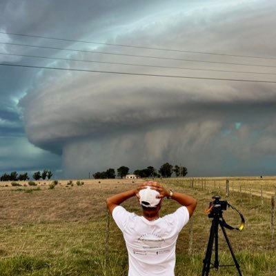 MatiMederosURU's profile picture. Cazador de tormentas y fenómenos naturales | Estudiante de meteorología | Todo sobre naturaleza ⛈️🌪️📹