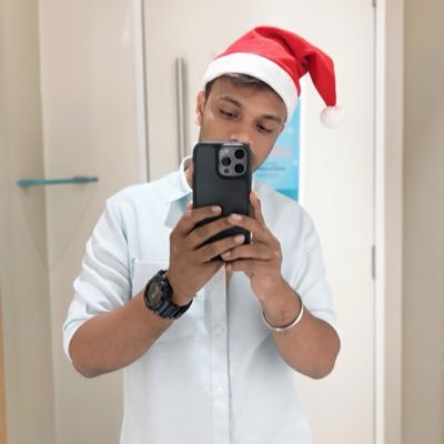 karthick_zasz's profile picture. Retired Hurt 🥃 | CSK 💛 | Visca Barca 💙❤️| | ⃒🇵🇸