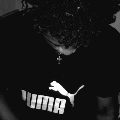 esiloneh's profile picture. keep it real.