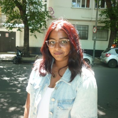 typingxoxo's profile picture. surtinhos leves e 24h diárias no spotify