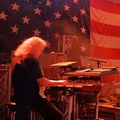 Reg_Howatson's profile picture. The Last of The Duke Street Kings -
Bruce Springsteen Tribute /
No Souvenirs -Melissa Etheridge Tribute
The 80s - 80s Tribute