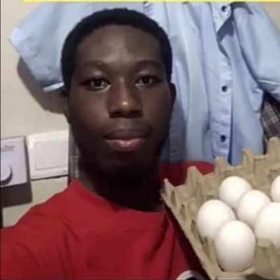 EchoYitso's profile picture. 