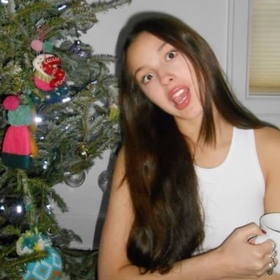 suburbsliv's profile picture. it’s coming on christmas | fan account