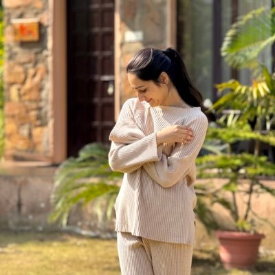 KirtiNaithani's profile picture. ★☆♡DREAMER♡☆★ Is It Just Me or Is It Getting Crazier out There?