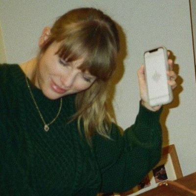 ASH0WGIRL's profile picture. ✈︎ LOST rewatch era ╱ guess i’m feeling unmoored