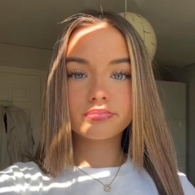 SRorger28534's profile picture. Une belge 🇧🇪 qui vie en France 🇫🇷