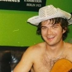 mirrorblunight's profile picture. Broadway and DJO enthusiast                                                                         owner of @springwakemedia