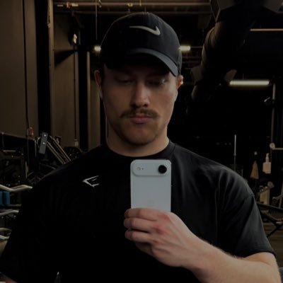 freshoutheslamr's profile picture. if you know me, no you don’t