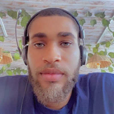 d_eraa_'s profile picture. applied ai student IU• growing and building • AI • prev. AI/ML @myclinify • actually fine with RESPONSIBLE AIs ruling the world • views mine