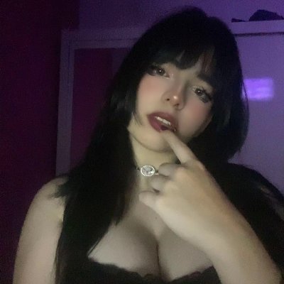 gigiwolfy15631's profile picture. Louca
RJ
Nova conta para falar de minha vida e postar merda