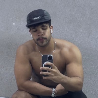 gbdway's profile picture. um quase publicitário, amante de musicais e de música genérica