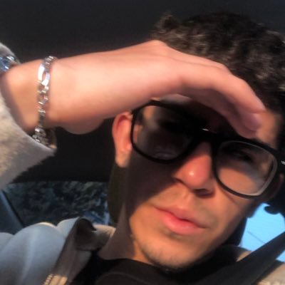 Engincanaydin0's profile picture. hayatın akışını…