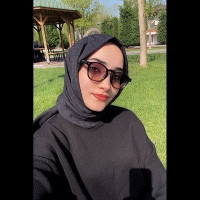 ebrarekincii's profile picture. 