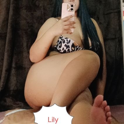 Lily262168347's profile picture. https://t.co/8PQp7xn5wF