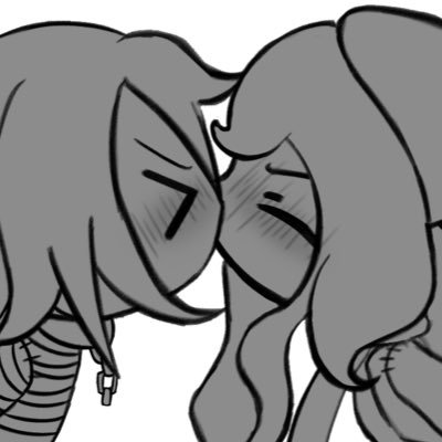 roblucayuri's profile picture. all oomfs can req , non oomfs can’t