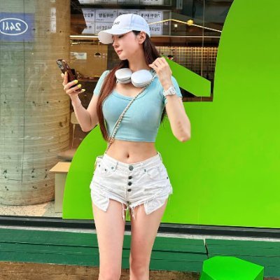 rachel__nz's profile picture. The love relationship between the hearts that we seek information about in the newest era.