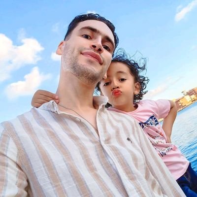 Salaarwq's profile picture. Commissioned as  GDP ✈️
          cruel bird flying in the wind