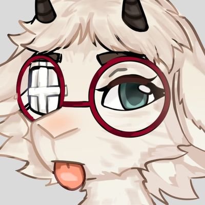 MissPotato72723's profile picture. 