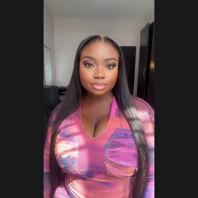 _funlola's profile picture. Biologist || Hairstylist || Product Manager || My baby - HAIRSTHER