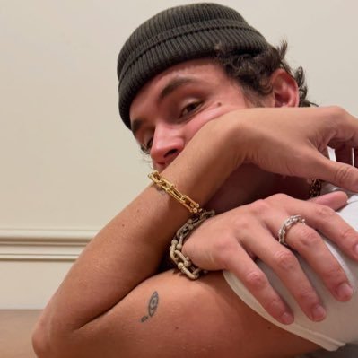 amorsisulcuore's profile picture. La corazza non serve se poi ti brillano gli occhi. •Outer Banks|| •Aron Piper • Nicole Wallace • Jacob Elordi • Vinnie Hacker • Rudy Pankow • JannikSinner