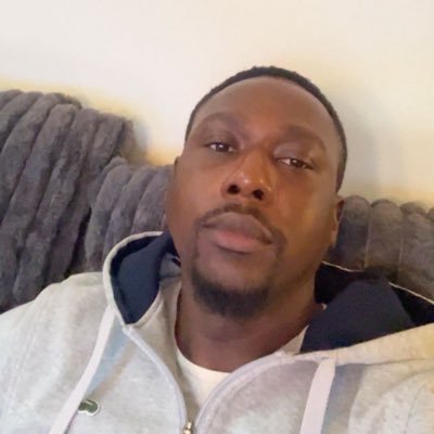 Damivino's profile picture. 