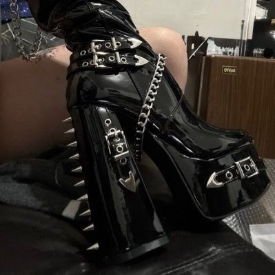 LovestruckLuna's profile picture. PayPal @harleyquinn3756 Chime $harleyquinn3756 $50 unblock fee $30 tribute fee